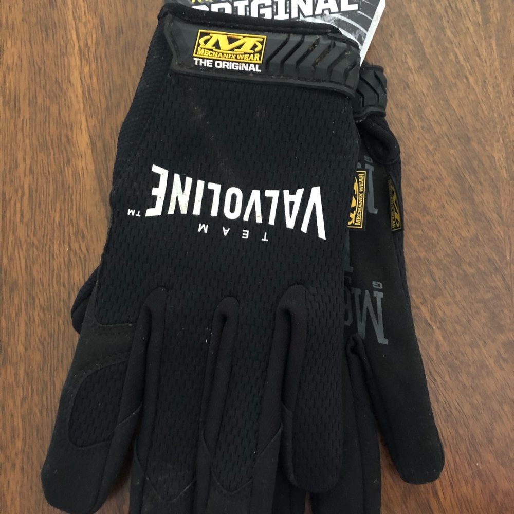 Valvoline Black Mechanix Wear Utility Gloves with Reinforced Panels